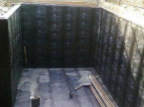 �������õ����ҷ�ˮ